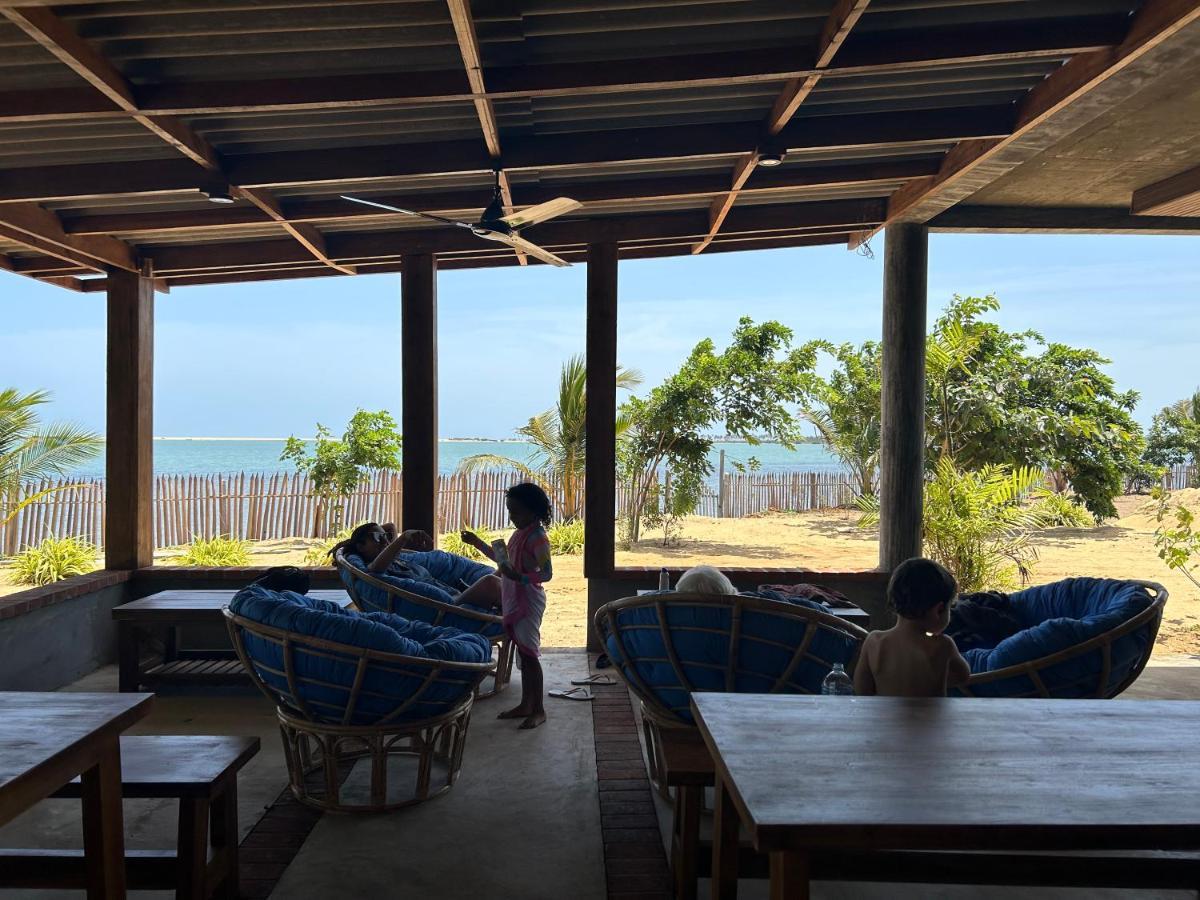 Arasi Resort Kalpitiya Bagian luar foto